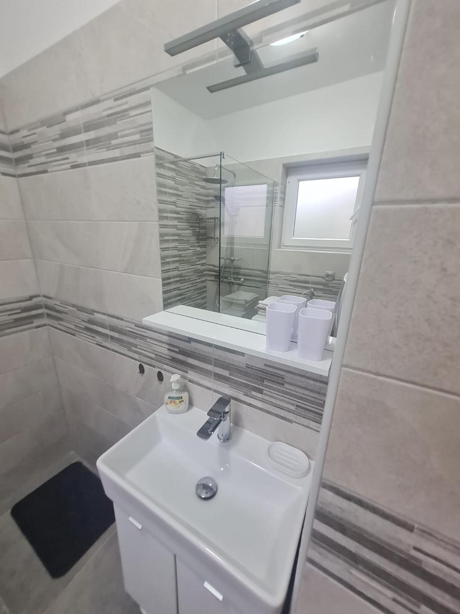 Apartment Anton Pinezići المظهر الخارجي الصورة