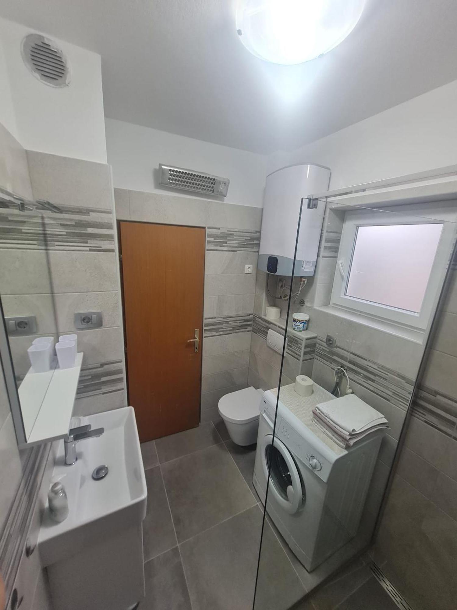 Apartment Anton Pinezići المظهر الخارجي الصورة
